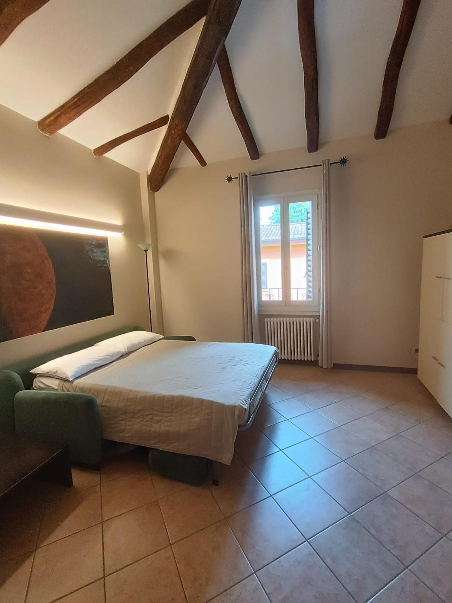Int 6 - Suite Marco Bolonia Exterior foto